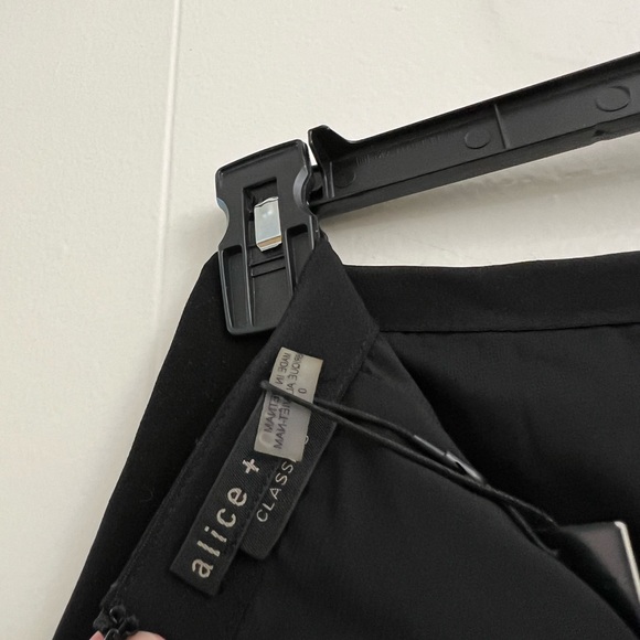 Alice and Olivia Toni Skirt NWT - Picture 4 of 5